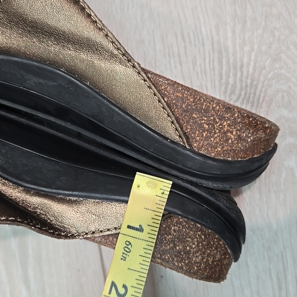 Dansko Women's Janie MetallicBronze Hook&loop S lide Sandals Shoes Sz 41/11-11.5 - Picture 8 of 12